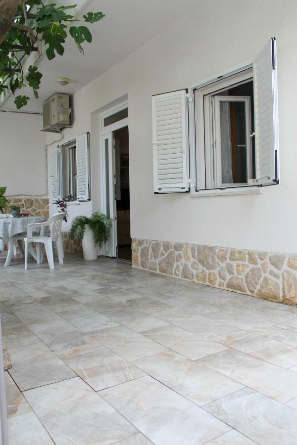 Cvita Apartment Vodice Exterior foto